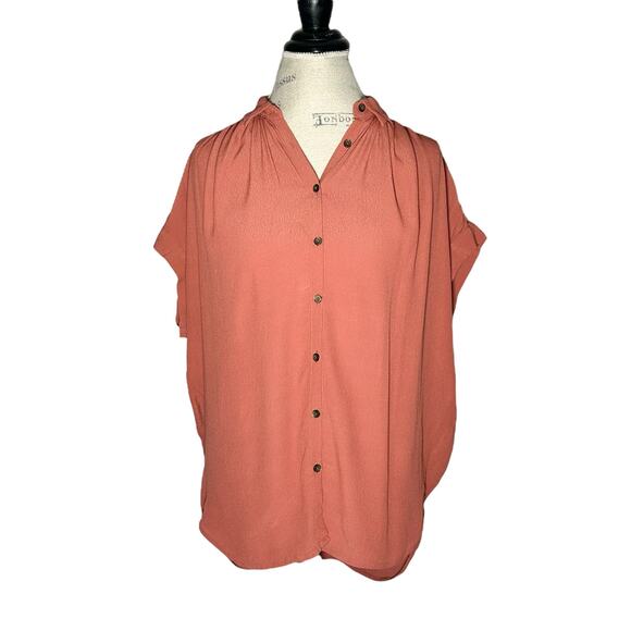 Madewell | Women | Central Drapey Crepe Relaxed Button Up Blouse | Medium - Picture 2 of 10